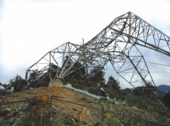 四川輸電鐵塔倒塌致8死3傷